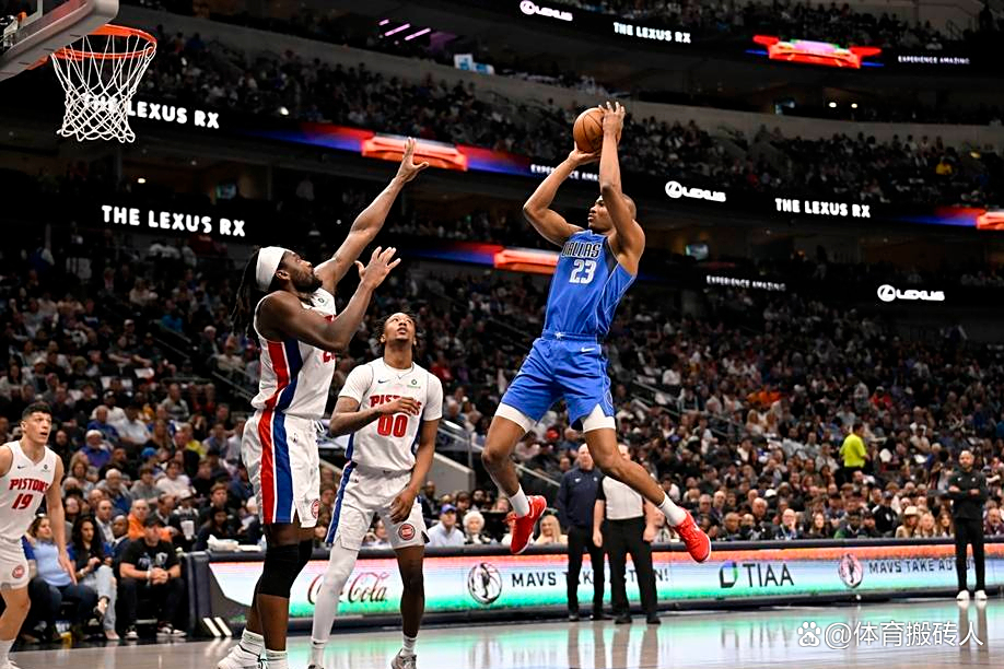 精彩篮球比拼,球场风云变幻 精彩篮球比拼,球场风云变幻