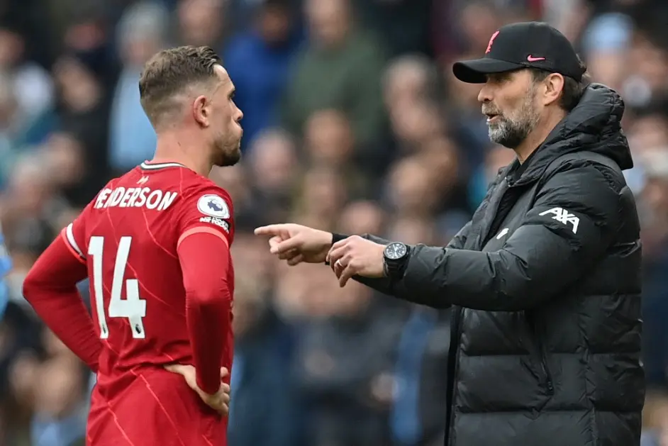 开运体育网页版-教练战术高明，瞬间调整让球队迅速扭转局势