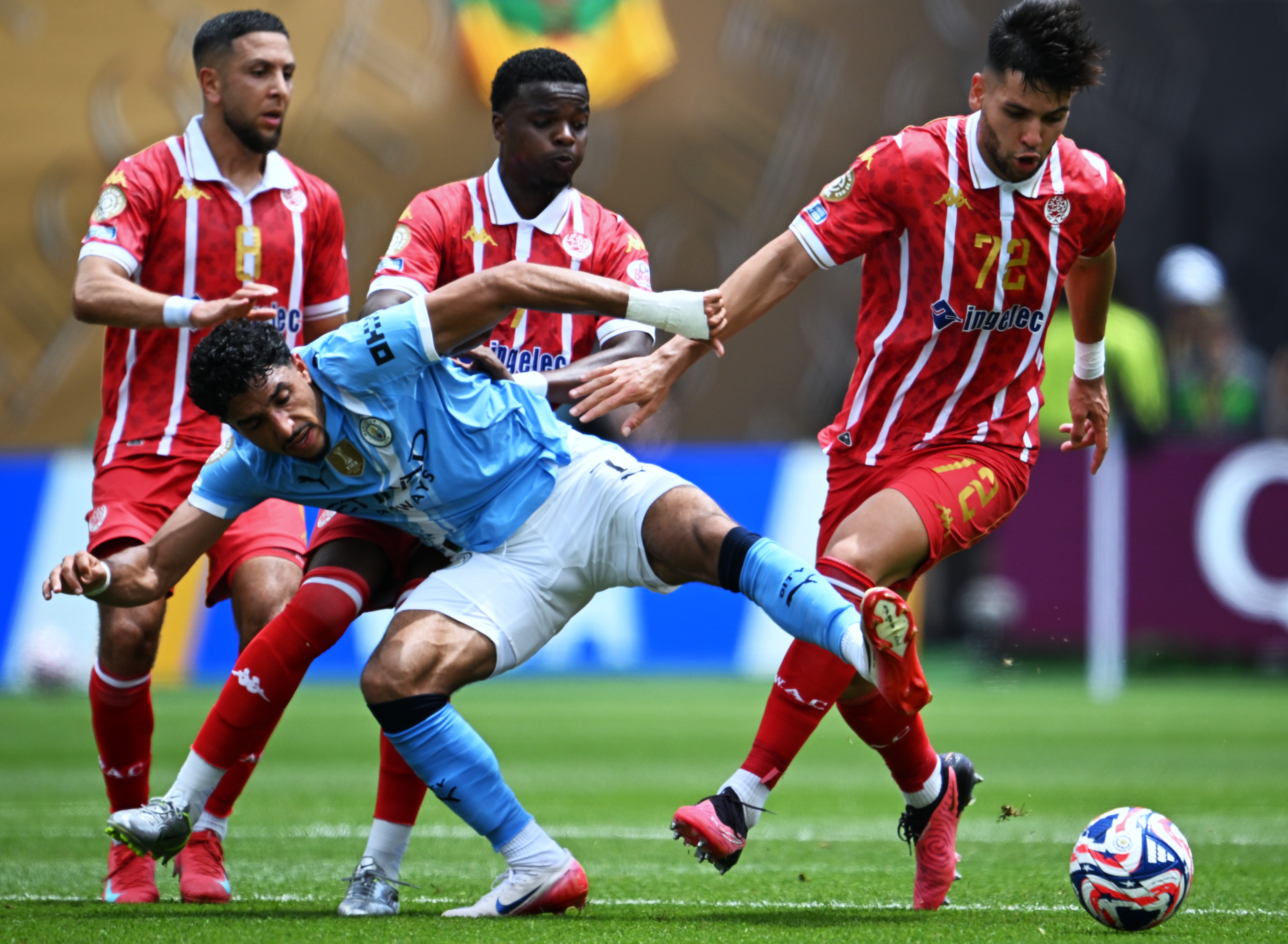 开运体育官网app-曼城客胜，晋级淘汰赛的简单介绍