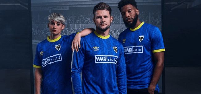 开运体育新闻-足球场上的风云！两支球队将交锋